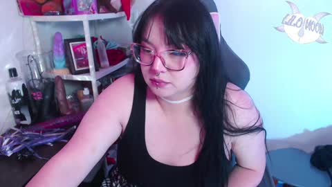 Snapshot of lilomoon69 chatting on 12-29-24, 06:14 Lilo online show from 12-29-24, 06:14