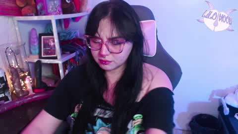 Snapshot of lilomoon69 chatting on 01-09-25, 03:36 Lilo online show from 01-09-25, 03:36