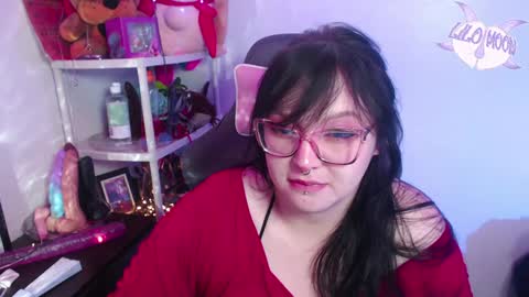 Snapshot of lilomoon69 chatting on 01-16-25, 02:51 Lilo online show from 01-16-25, 02:51