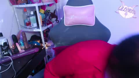 Snapshot of lilomoon69 chatting on 01-22-25, 03:09 Lilo online show from 01-22-25, 03:09