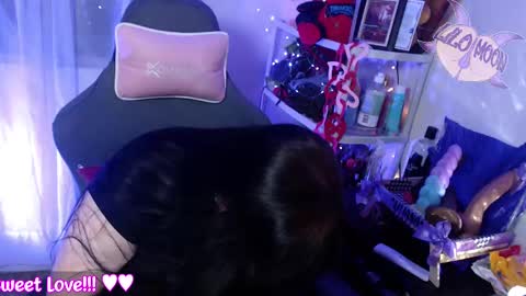 Snapshot of lilomoon69 chatting on 02-16-25, 04:20 Lilo online show from 02-16-25, 04:20