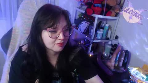 Snapshot of lilomoon69 chatting on 03-06-25, 03:35 Lilo online show from 03-06-25, 03:35