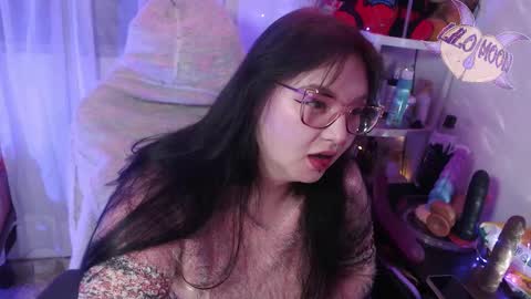 Snapshot of lilomoon69 chatting on 03-09-25, 05:22 Lilo online show from 03-09-25, 05:22