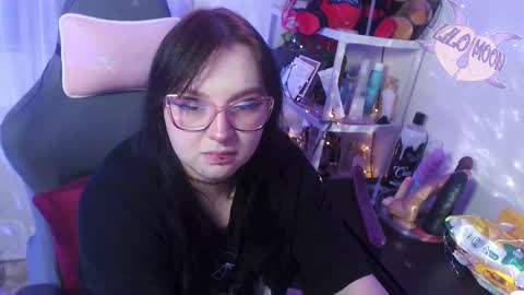 Snapshot of lilomoon69 chatting on 03-12-25, 04:19 Lilo online show from 03-12-25, 04:19