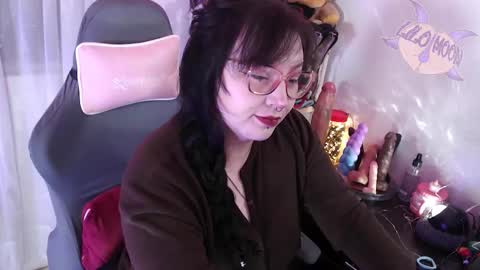 Snapshot of lilomoon69 chatting on 09-11-25, 12:38 Lilo online show from 09-11-25, 12:38