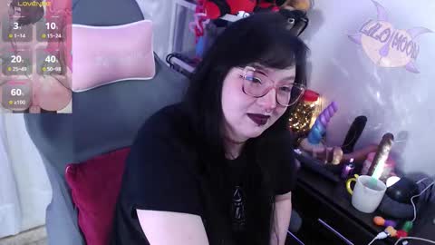 Snapshot of lilomoon69 chatting on 09-18-25, 01:46 Lilo online show from 09-18-25, 01:46