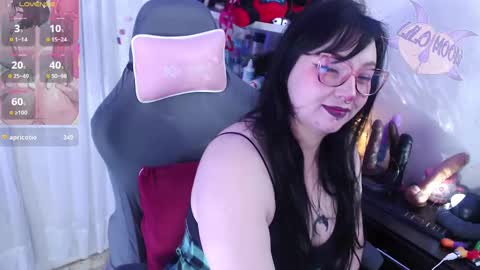 Snapshot of lilomoon69 chatting on 09-20-25, 02:07 Lilo online show from 09-20-25, 02:07