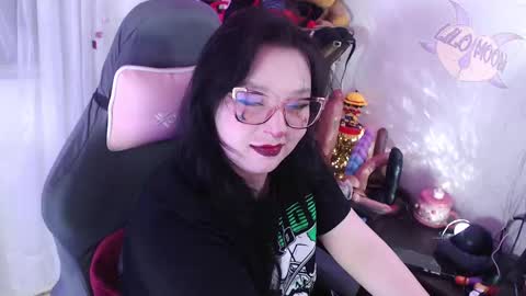 Snapshot of lilomoon69 chatting on 10-02-25, 01:51 Lilo online show from 10-02-25, 01:51