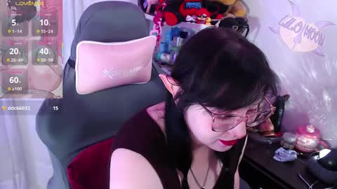 Snapshot of lilomoon69 chatting on 10-09-25, 01:09 Lilo online show from 10-09-25, 01:09