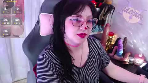 Snapshot of lilomoon69 chatting on 10-21-25, 05:13 Lilo online show from 10-21-25, 05:13