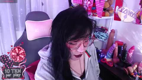 Lilo  online show from 02-16-26, 01:29