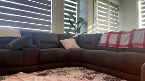 Ava online show from 03-24-26, 01:49