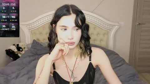 Snapshot of lilpupsonish chatting on 05-24-26, 05:34 Jesse and Grace online show from 05-24-26, 05:34