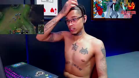Snapshot of lilray99 chatting on 06-11-26, 12:32 ONLYFANS online show from 06-11-26, 12:32