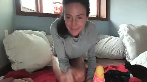 Lilrosiedoll online show from 11-17-25, 05:30