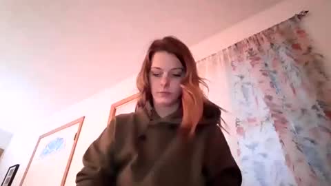 Luna online show from 02-22-26, 12:01