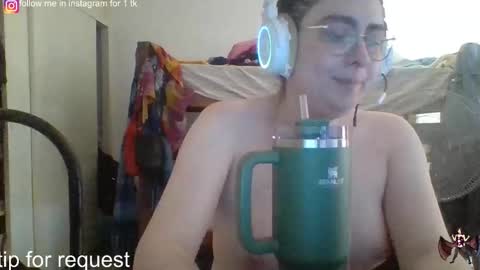 Snapshot of lilsuccubusvicky chatting on 01-30-25, 05:39 lilsuccubusvicky online show from 01-30-25, 05:39