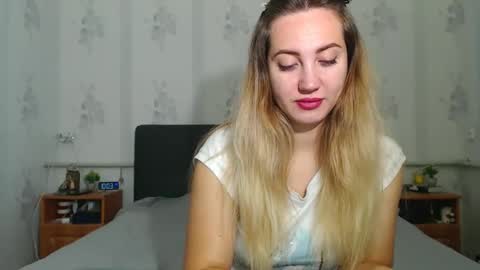 lilu_cute25 online show from 11-03-25, 08:04
