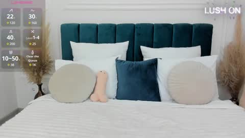 Lilu online show from 01-26-25, 08:23