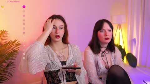 Leeloo online show from 03-31-26, 07:09