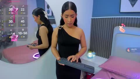  lily  online show from 11-12-25, 03:29