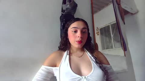 Snapshot of lily_anal_squirt chatting on 02-05-25, 05:09 lily_anal_squirt online show from 02-05-25, 05:09