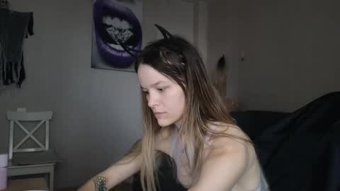 Snapshot of lily_and_jake chatting on 11-02-25, 08:06 lily_and_jake online show from 11-02-25, 08:06