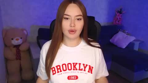 lily_baker_ online show from 07-02-26, 06:08