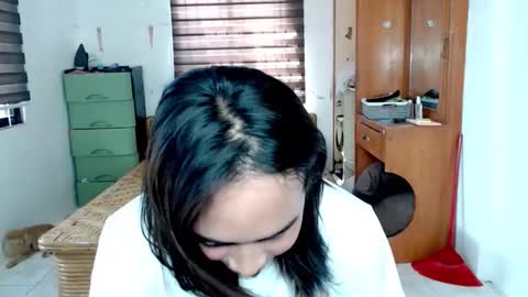 Lily Darling online show from 11-25-25, 02:11