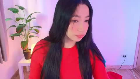 Snapshot of lily_evans_ chatting on 06-19-26, 09:18 just lily online show from 06-19-26, 09:18