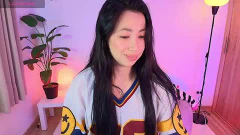 Snapshot of lily_evans_ chatting on 07-12-26, 12:01 just lily online show from 07-12-26, 12:01