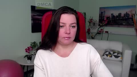 Lily online show from 11-26-25, 10:05