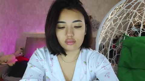 Lily online show from 10-24-25, 04:53