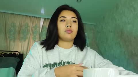 Lily online show from 02-07-26, 06:17