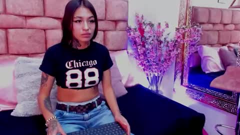 lily frox online show from 06-04-26, 12:00