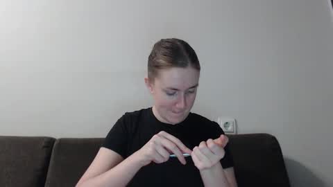 lily_love_x online show from 01-29-25, 10:43