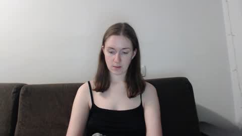 lily_love_x online show from 11-14-25, 10:18