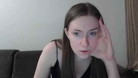 lily_love_x online show from 02-25-26, 10:52