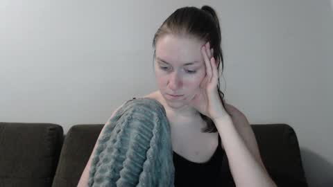 Snapshot of lily_love_x chatting on 04-29-26, 11:00 lily_love_x online show from 04-29-26, 11:00