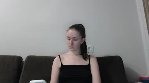Snapshot of lily_love_x chatting on 05-01-26, 12:04 lily_love_x online show from 05-01-26, 12:04