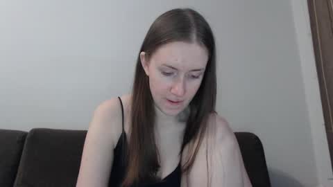 Snapshot of lily_love_x chatting on 05-21-26, 06:31 lily_love_x online show from 05-21-26, 06:31