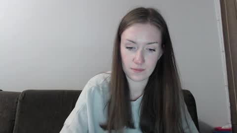 Snapshot of lily_love_x chatting on 06-01-26, 11:17 lily_love_x online show from 06-01-26, 11:17