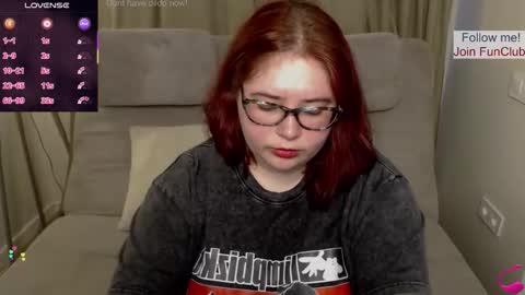 Elina  online show from 11-22-25, 01:54