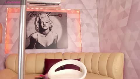 Lily online show from 12-21-24, 01:10