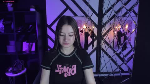 Lily online show from 01-25-25, 07:17