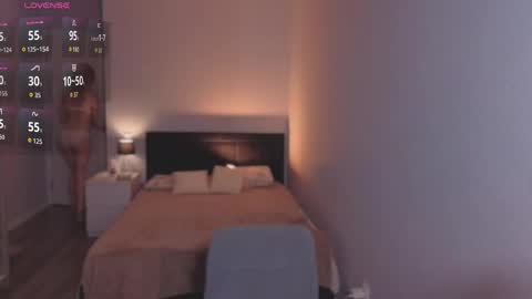 Lily online show from 04-25-26, 07:33