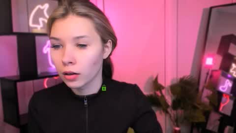 Lily online show from 12-01-25, 07:19