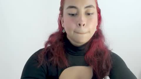 Snapshot of lily_robertss_ chatting on 12-20-25, 03:13 Lily Roberts online show from 12-20-25, 03:13