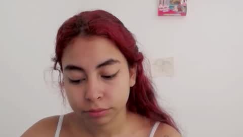 Snapshot of lily_robertss_ chatting on 01-12-26, 04:12 Lily Roberts online show from 01-12-26, 04:12