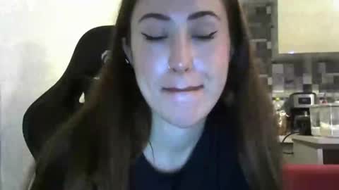 lily_rose22 online show from 10-21-25, 03:24